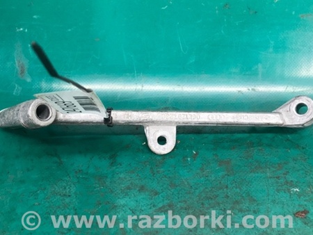 ФОТО Кронштейн для Volkswagen Passat B8 (07.2014-...) Киев