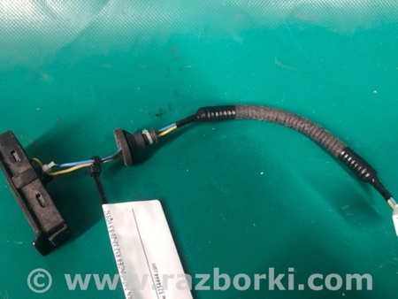 ФОТО Кнопка открывания багажника наружная для Nissan Pathfinder R52 Киев
