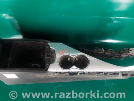 ФОТО Подлокотник для Infiniti Q50 Киев