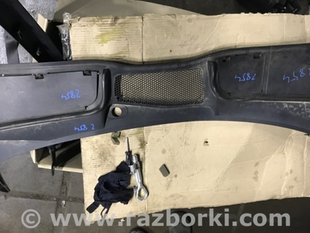 ФОТО Решетка под лобовое стекло для Audi (Ауди) A5 8T (03.2007-11.2016) Киев
