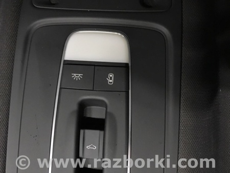 ФОТО Плафон подсветки салона для Audi (Ауди) A3 8V1, 8VA, 8V7, 8VS (03.2012-...) Киев