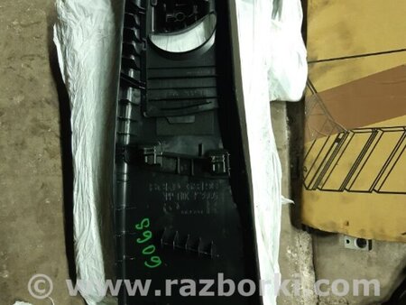 ФОТО Накладка на стойку кузова для Mazda 3 BM (2013-...) (III) Киев
