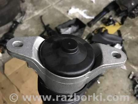 ФОТО Опора стойки для Mazda 3 BM (2013-...) (III) Киев