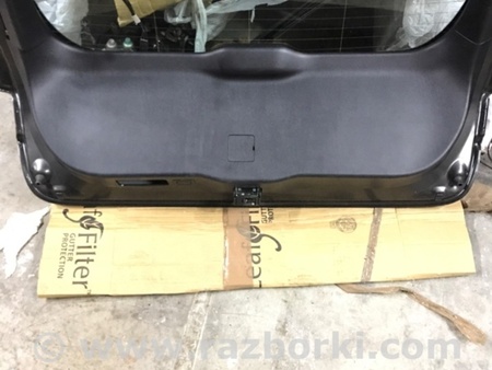 ФОТО Обшивка двери багажника для Mazda 3 BM (2013-...) (III) Киев
