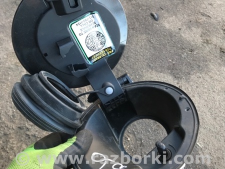 ФОТО Лючок топливного бака для Mazda 3 BM (2013-...) (III) Киев