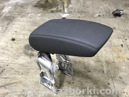 ФОТО Подлокотник для Audi (Ауди) Q3 II (07.2018-...) Киев