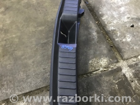 ФОТО Накладка на порог багажника для Mazda 3 BM (2013-...) (III) Киев