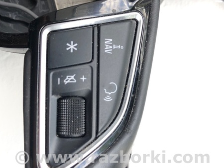 ФОТО Кнопки на руль для Audi (Ауди) A3 8V1, 8VA, 8V7, 8VS (03.2012-...) Киев