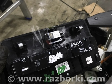 ФОТО Плафон подсветки салона для Mazda 3 BM (2013-...) (III) Киев