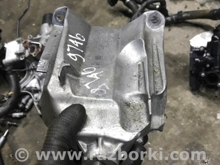 ФОТО Кронштейн двигателя для Audi (Ауди) A4 B8 - 8K2, 8K5 (08.2007-11.2015) Киев
