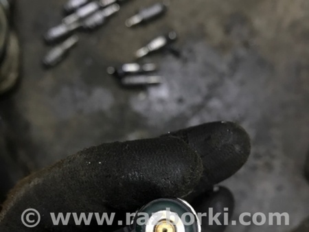 ФОТО Форсунка топливная для Audi (Ауди) A4 B8 - 8K2, 8K5 (08.2007-11.2015) Киев