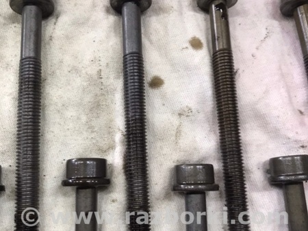 ФОТО Болт головки блока цилиндров для Audi (Ауди) A3 8V1, 8VA, 8V7, 8VS (03.2012-...) Киев