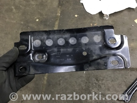 ФОТО Кронштейн кузова для Audi (Ауди) A4 B8 - 8K2, 8K5 (08.2007-11.2015) Киев