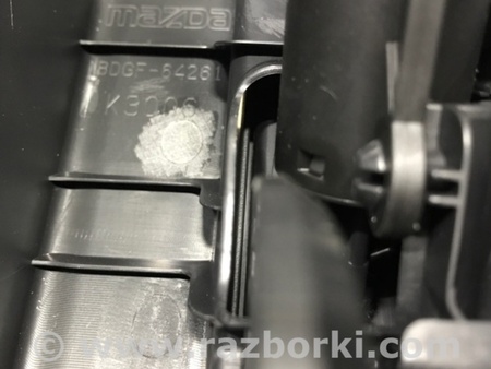 ФОТО Бардачок для Mazda 3 BM (2013-...) (III) Киев
