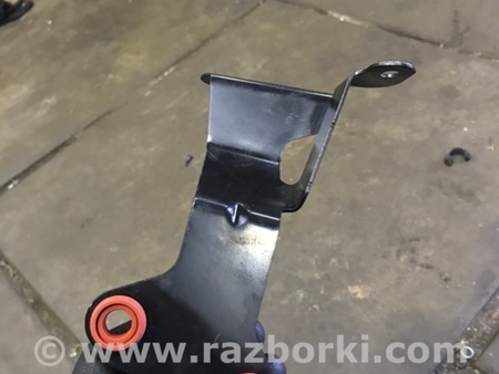 ФОТО Кронштейн кузова для Audi (Ауди) A4 B8 - 8K2, 8K5 (08.2007-11.2015) Киев