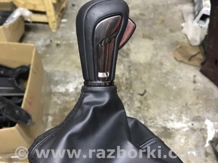 ФОТО Кожух ручки КПП для Mazda 3 BM (2013-...) (III) Киев