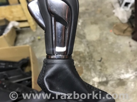 ФОТО Кожух ручки КПП для Mazda 3 BM (2013-...) (III) Киев