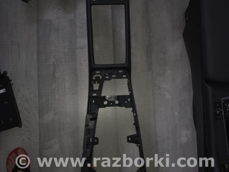 ФОТО Консоль центральная для Audi (Ауди) A4 B8 - 8K2, 8K5 (08.2007-11.2015) Киев