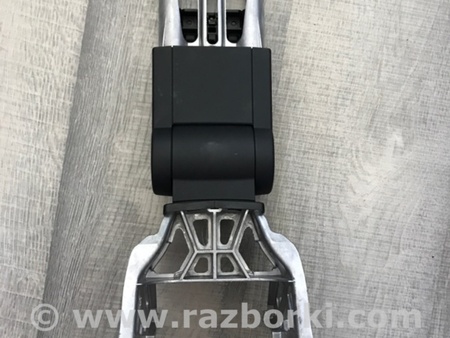 ФОТО Держатель для подлокотника для Audi (Ауди) A3 8V1, 8VA, 8V7, 8VS (03.2012-...) Киев