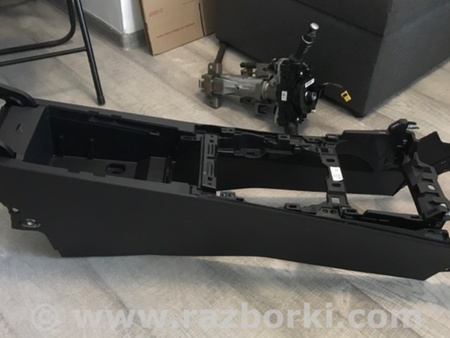 ФОТО Консоль центральная для Mazda 3 BM (2013-...) (III) Киев