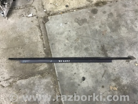 ФОТО Уплотнитель стекла двери для Audi (Ауди) A3 8V1, 8VA, 8V7, 8VS (03.2012-...) Киев