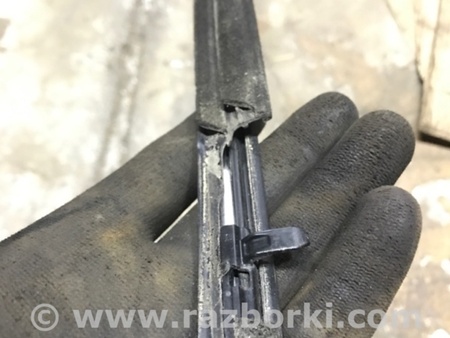ФОТО Уплотнитель стекла двери для Subaru Legacy (все модели) Киев