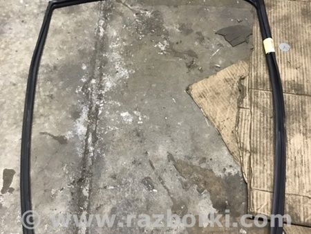 ФОТО Направляющая стекла двери для Subaru Legacy (все модели) Киев