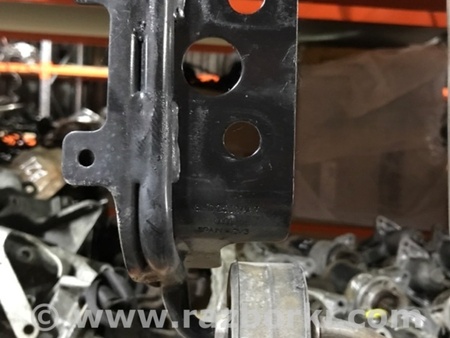 ФОТО Крепление глушителя для Audi (Ауди) A4 B8 - 8K2, 8K5 (08.2007-11.2015) Киев