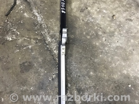 ФОТО Направляющая стекла двери для Mazda 3 BM (2013-...) (III) Киев