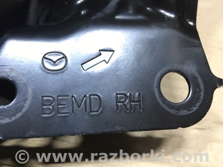 ФОТО Замок спинки сиденья для Mazda 3 BM (2013-...) (III) Киев