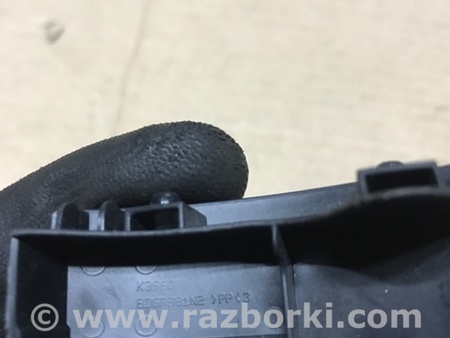 ФОТО Заглушка крепления сиденья для Mazda 3 BM (2013-...) (III) Киев