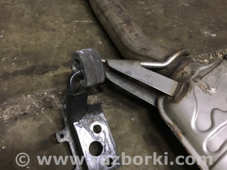 ФОТО Крепление глушителя для Audi (Ауди) A4 B8 - 8K2, 8K5 (08.2007-11.2015) Киев
