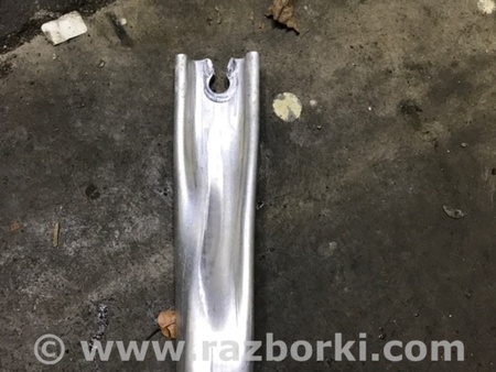 ФОТО Кронштейн для Audi (Ауди) A4 B8 - 8K2, 8K5 (08.2007-11.2015) Киев