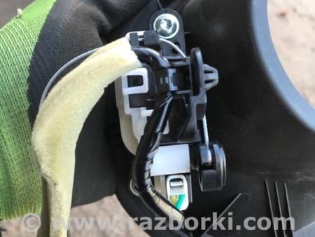 ФОТО Замок лючка бензобака для Mazda 3 BM (2013-...) (III) Киев