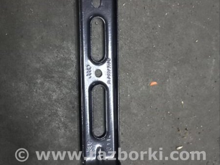 ФОТО Кронштейн для Audi (Ауди) A3 8V1, 8VA, 8V7, 8VS (03.2012-...) Киев