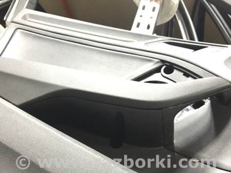 ФОТО Подлокотник для Audi (Ауди) A3 8V1, 8VA, 8V7, 8VS (03.2012-...) Киев
