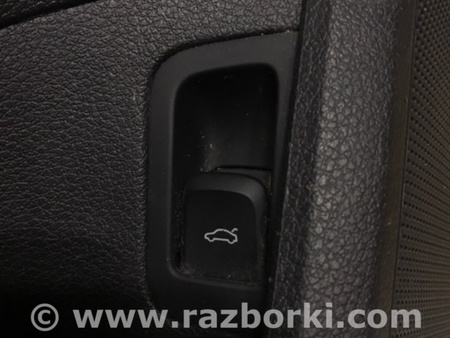 ФОТО Кнопка открывания багажника для Audi (Ауди) A3 8V1, 8VA, 8V7, 8VS (03.2012-...) Киев