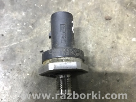 ФОТО Датчик давления топлива для Audi (Ауди) A3 8V1, 8VA, 8V7, 8VS (03.2012-...) Киев