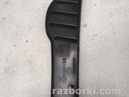 ФОТО Вкладыш двери для Audi (Ауди) A3 8V1, 8VA, 8V7, 8VS (03.2012-...) Киев