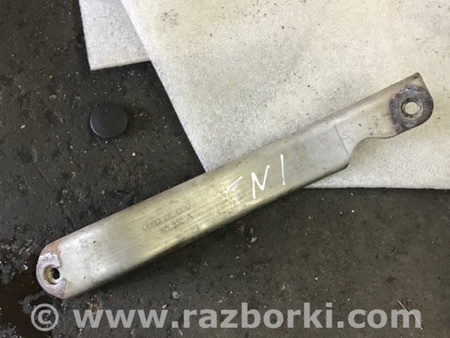 ФОТО Кронштейн для Audi (Ауди) A3 8V1, 8VA, 8V7, 8VS (03.2012-...) Киев