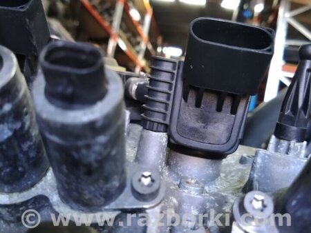 ФОТО Клапан положения фаз для Audi (Ауди) A3 8V1, 8VA, 8V7, 8VS (03.2012-...) Киев