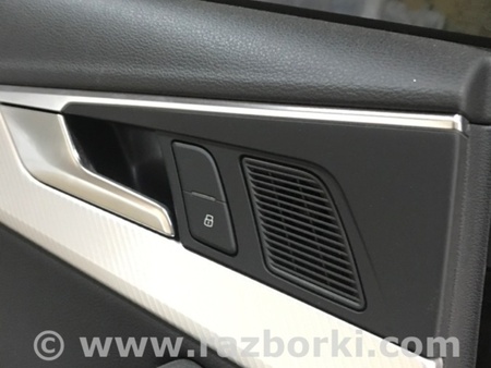 ФОТО Накладка на карту двери для Audi (Ауди) A4 B8 - 8K2, 8K5 (08.2007-11.2015) Киев