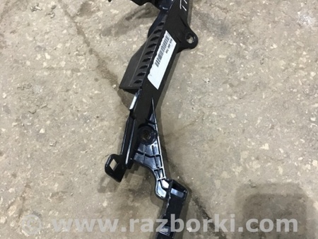 ФОТО Кронштейн для Audi (Ауди) A3 8V1, 8VA, 8V7, 8VS (03.2012-...) Киев