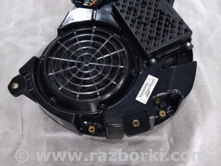ФОТО Сабвуфер для Porsche Cayenne Type 958 (10-18) Киев