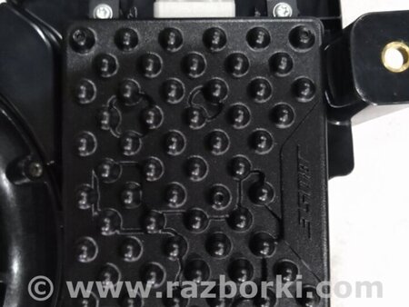 ФОТО Сабвуфер для Porsche Cayenne Type 958 (10-18) Киев