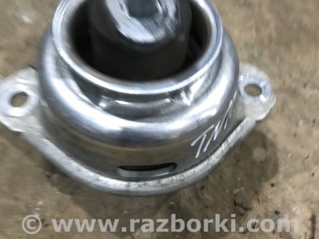 ФОТО Подушка двигателя для Porsche Cayenne Type 958 (10-18) Киев