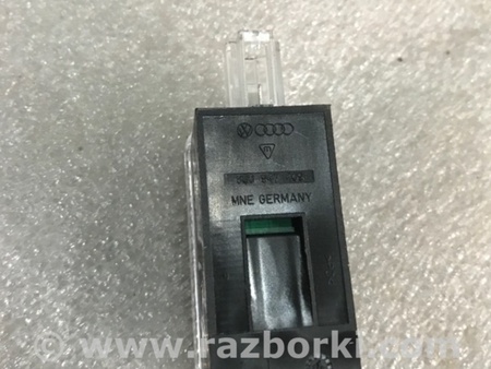 ФОТО Плафон подсветки багажника для Audi (Ауди) A4 B8 - 8K2, 8K5 (08.2007-11.2015) Киев