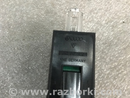 ФОТО Плафон подсветки багажника для Audi (Ауди) A4 B8 - 8K2, 8K5 (08.2007-11.2015) Киев