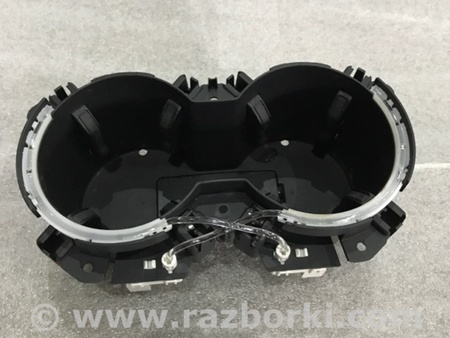 ФОТО Подстаканник для Audi (Ауди) A4 B8 - 8K2, 8K5 (08.2007-11.2015) Киев
