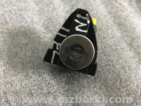 ФОТО Личинка замка двери для Infiniti QX50 Киев
